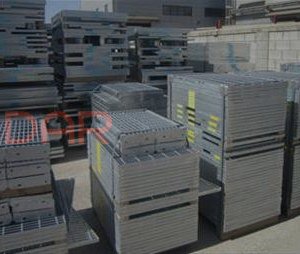 Лестничная ступень SР 34х38/30х2 Zn, длина: 600/240 мм 