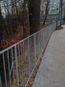 Фото Сварной забор для парка